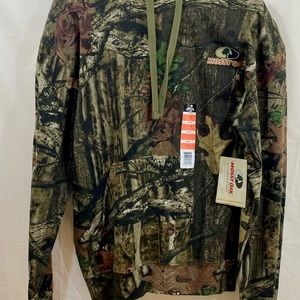 Mossy Oak hooded sweatshirt!
